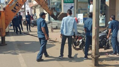 मरीन ड्राइव में अतिक्रमण मुक्त अभियान, 20 से अधिक स्थानों पर हटाए अतिक्रमण, ट्रैफिक हुआ सुगम
