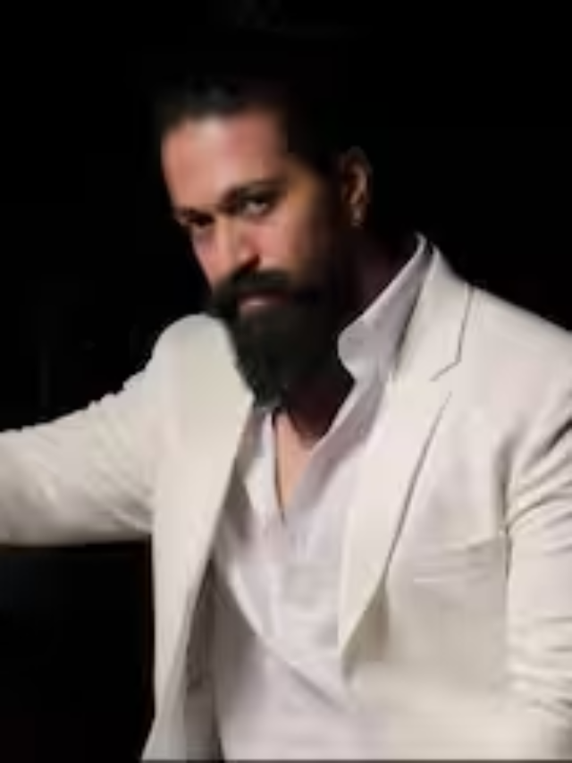 KGF के बाद बिल्कुल अलग अंदाज में नजर आएंगे यश